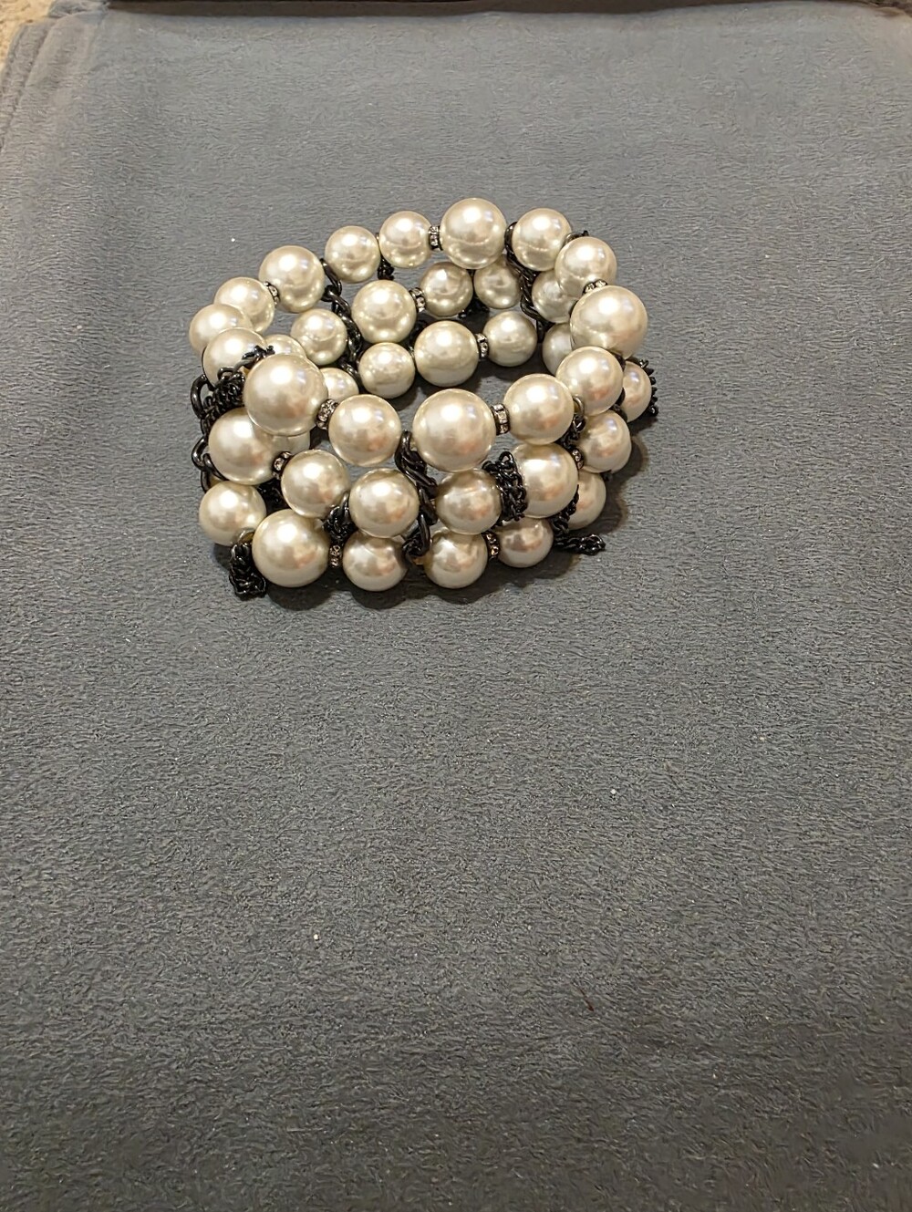 Pearl Cluster Stretch Bracelet in Ivory with Black Chain